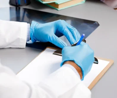 Zespół naukowców przeprowadzających badania kliniczne w ośrodku badawczym